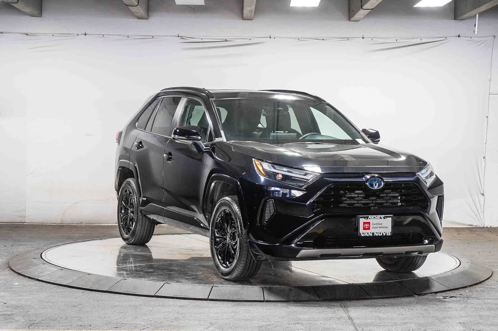 Certified 2022 Toyota RAV4 SE w/ Convenience Package AWD/4WD image 5