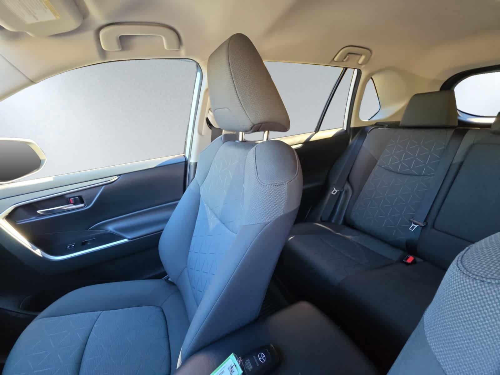 Used 2020 Toyota RAV4 XLE w/ All Weather Liner Package AWD/4WD image 13