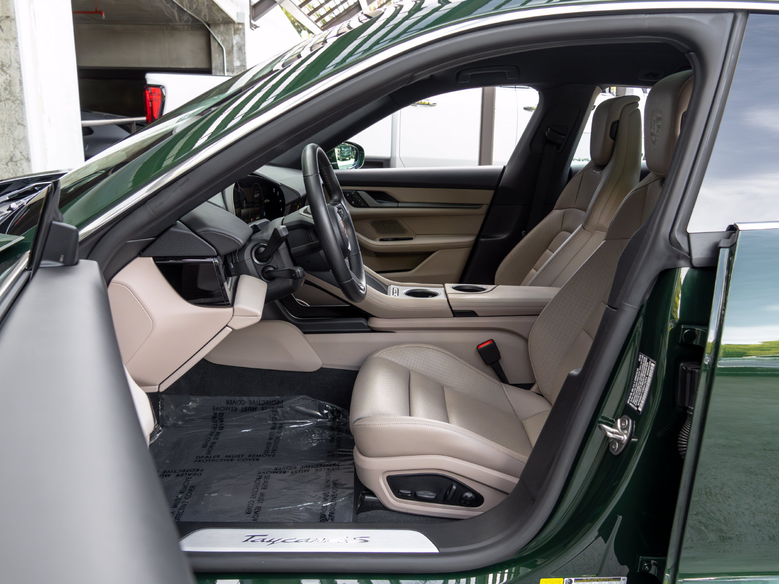 Certified 2025 Porsche Taycan 4S AWD/4WD image 24