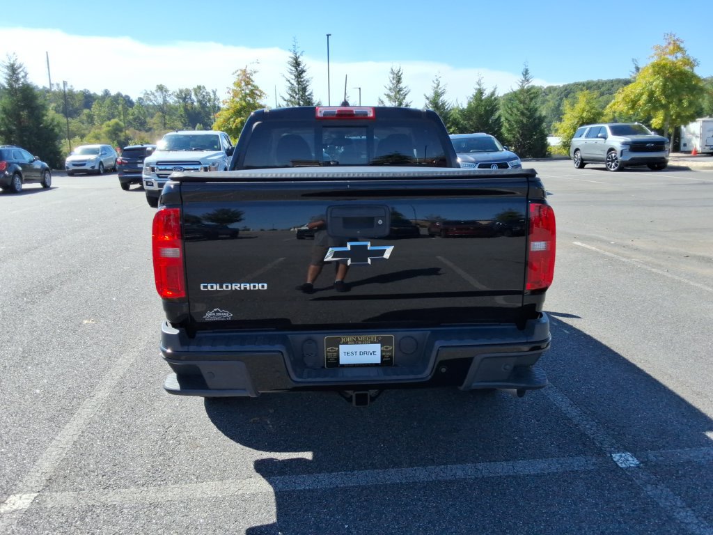 Certified 2019 Chevrolet Colorado Z71 w/ Z71 Midnight Edition AWD/4WD image 6