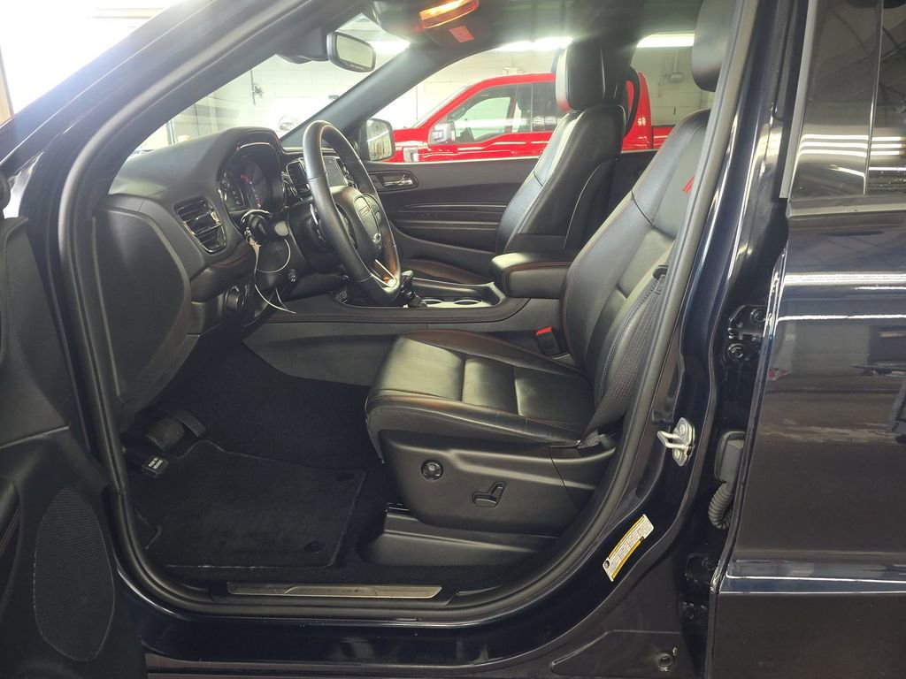 Used 2025 Dodge Durango GT image 5