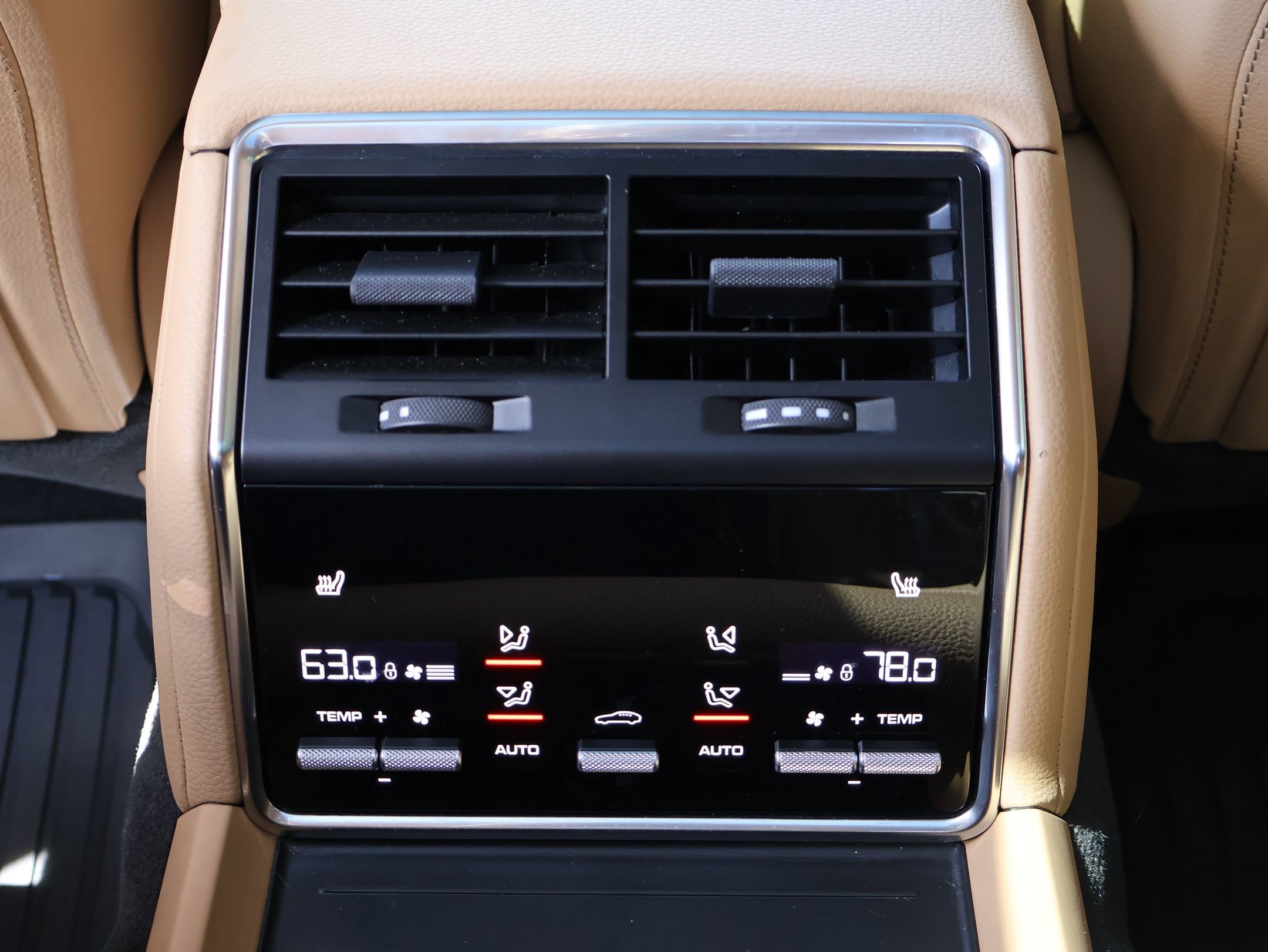 Used 2021 Porsche Panamera 4 image 23