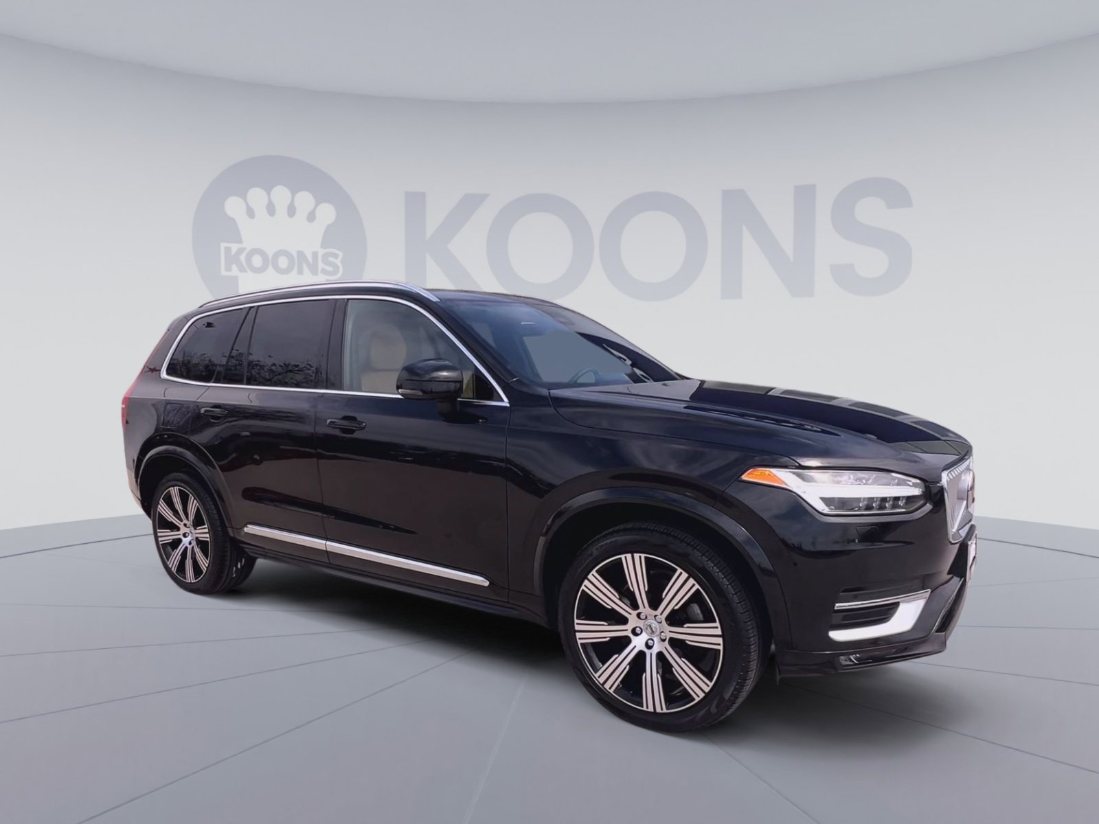 Certified 2023 Volvo XC90 B6 Ultimate w/ Protection Package Premier AWD/4WD image 2