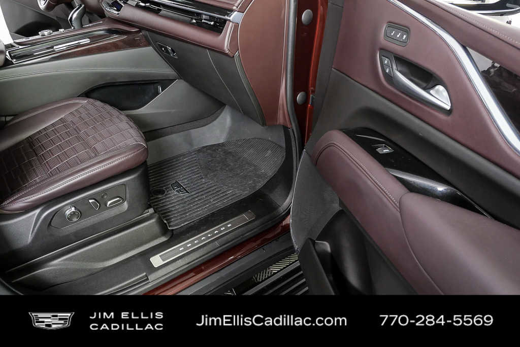Used 2023 Cadillac Escalade Sport Platinum w/ LPO, ONYX Package image 26
