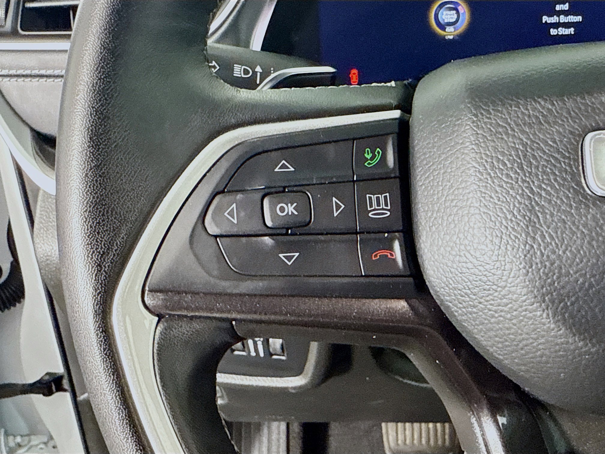 Used 2022 Jeep Grand Cherokee Laredo w/ Luxury Tech Group I image 14