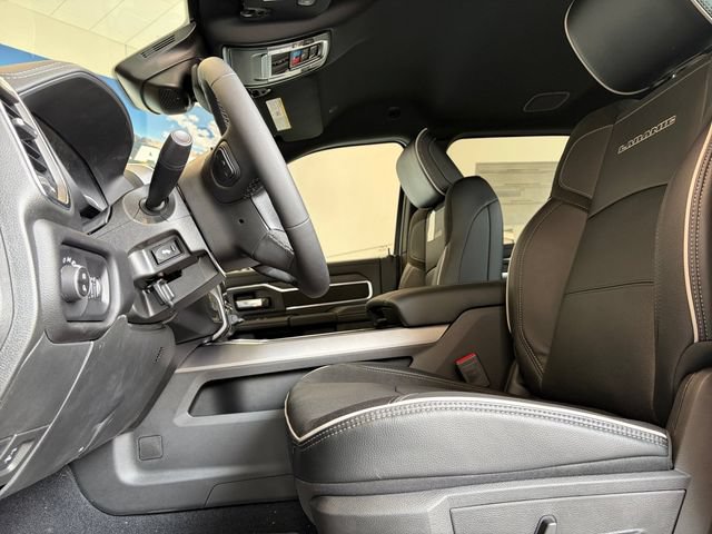 New 2026 RAM 2500 Laramie AWD/4WD image 13