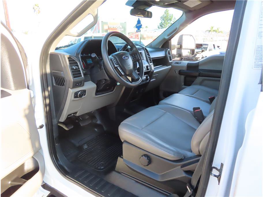 Used 2022 Ford F550 XL w/ Power Equipment Group image 11