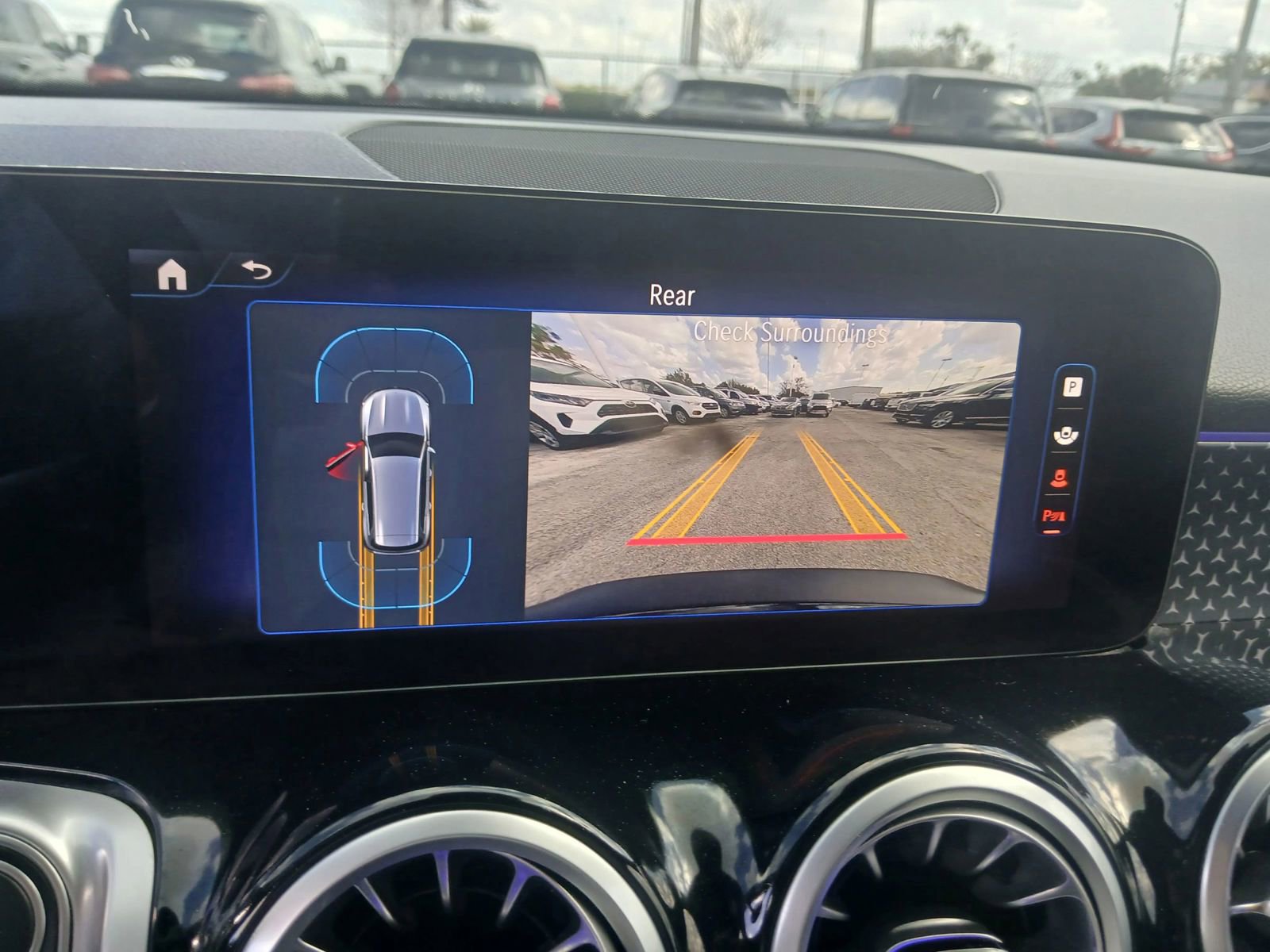 Used 2024 Mercedes-Benz EQB 300 4MATIC w/ Winter Package image 33