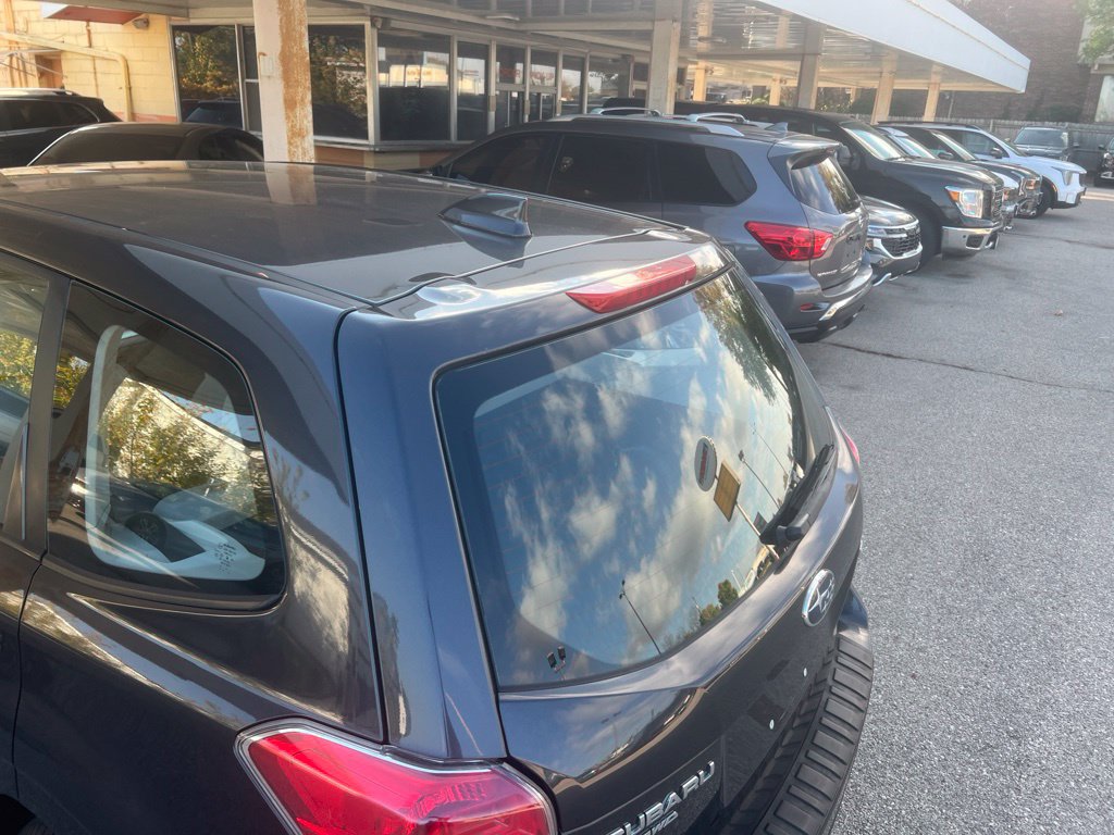 Used 2016 Subaru Forester 2.5i AWD/4WD image 35