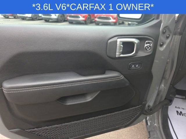 Used 2023 Jeep Wrangler Sahara w/ Cold Weather Group image 28