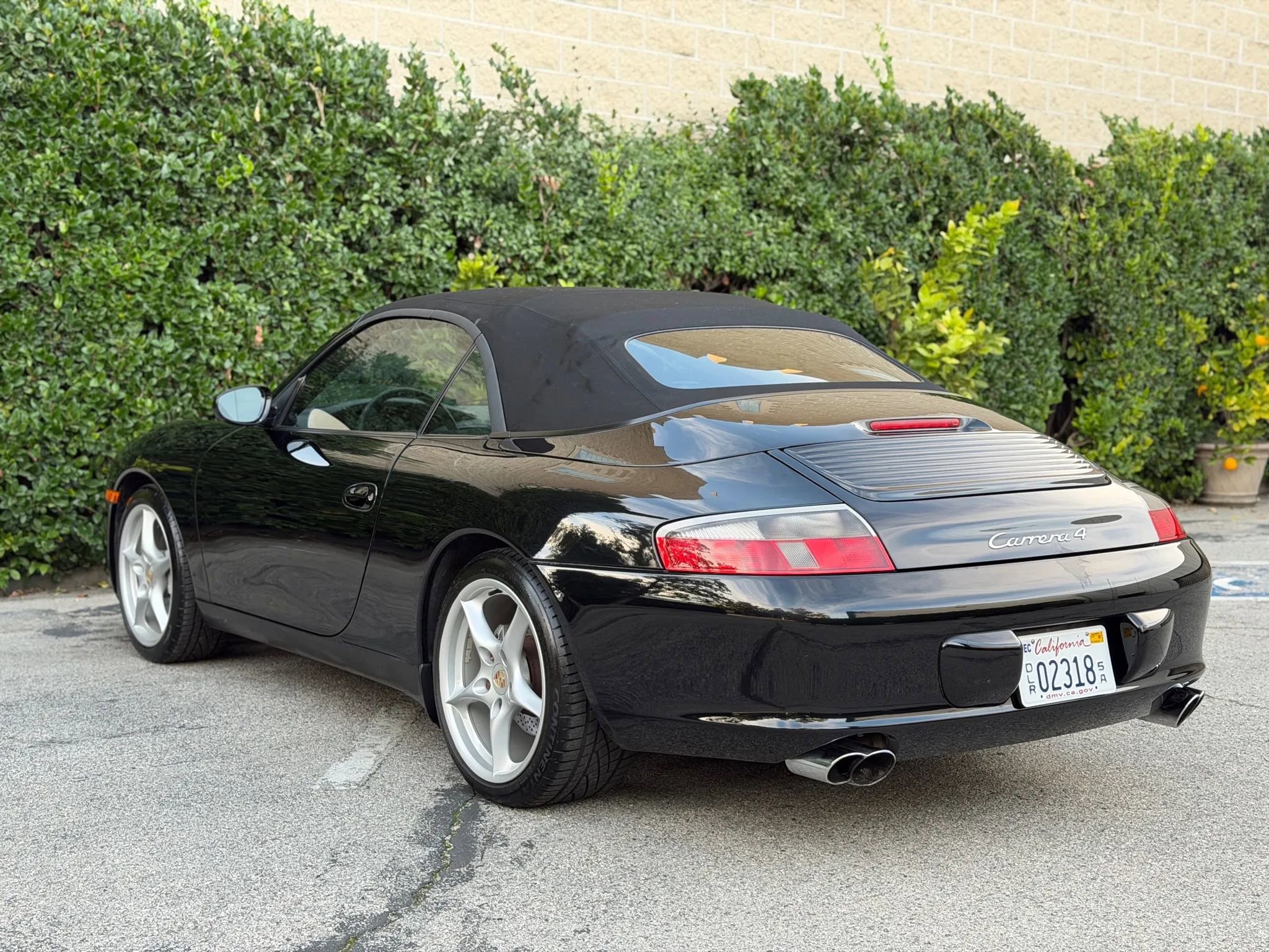 Used 2003 Porsche 911 Carrera 4 image 11