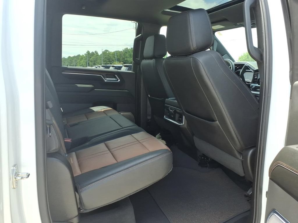 Used 2024 Chevrolet Silverado 2500 High Country w/ High Country Premium Package AWD/4WD image 13