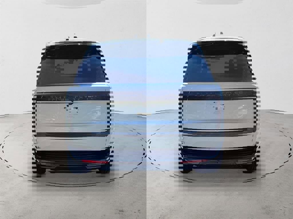 New 2025 Land Rover Range Rover SE image 4