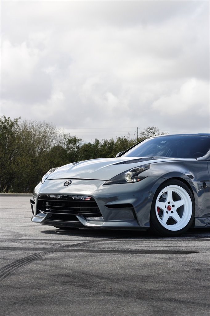 Used 2009 Nissan 370Z Touring w/ Sport Pkg image 3