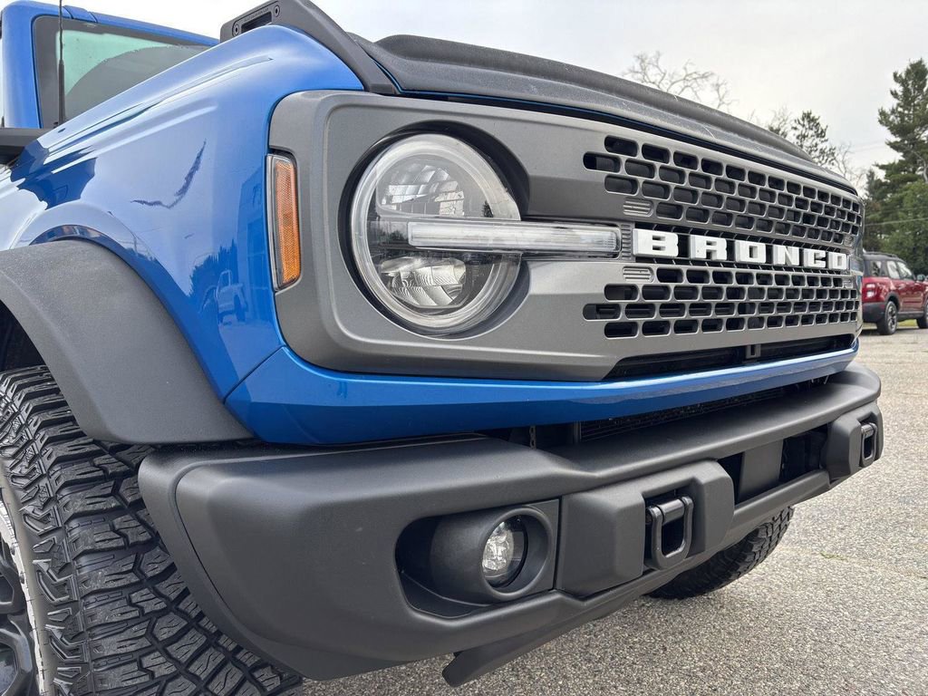 Used 2022 Ford Bronco Badlands w/ Sasquatch Package image 9