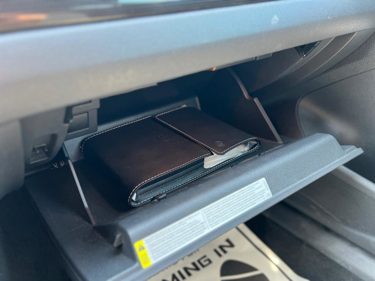 Used 2018 Volkswagen Passat 3.6 FWD image 27