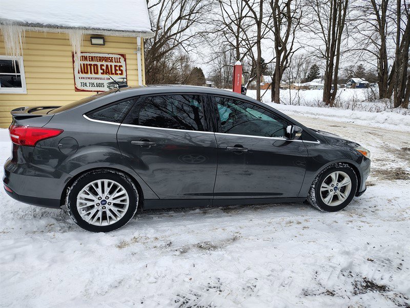 Used 2017 Ford Focus Titanium image 1