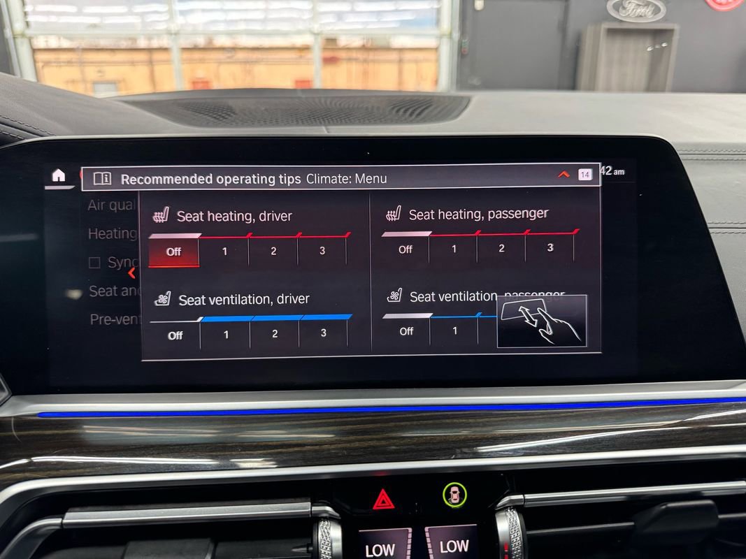 Used 2019 BMW X5 xDrive50i w/ M Sport Package image 34