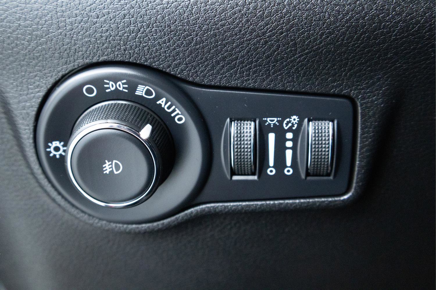 Used 2022 Jeep Compass Trailhawk w/ Sun and Sound Group image 23