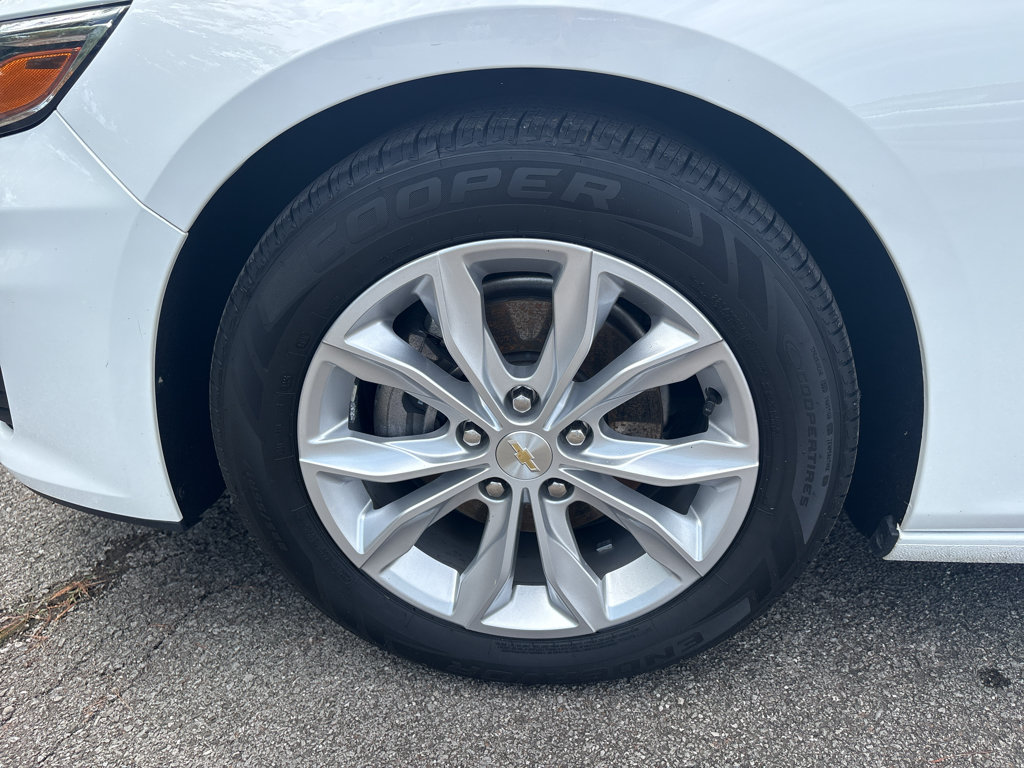Used 2023 Chevrolet Malibu LT FWD image 30