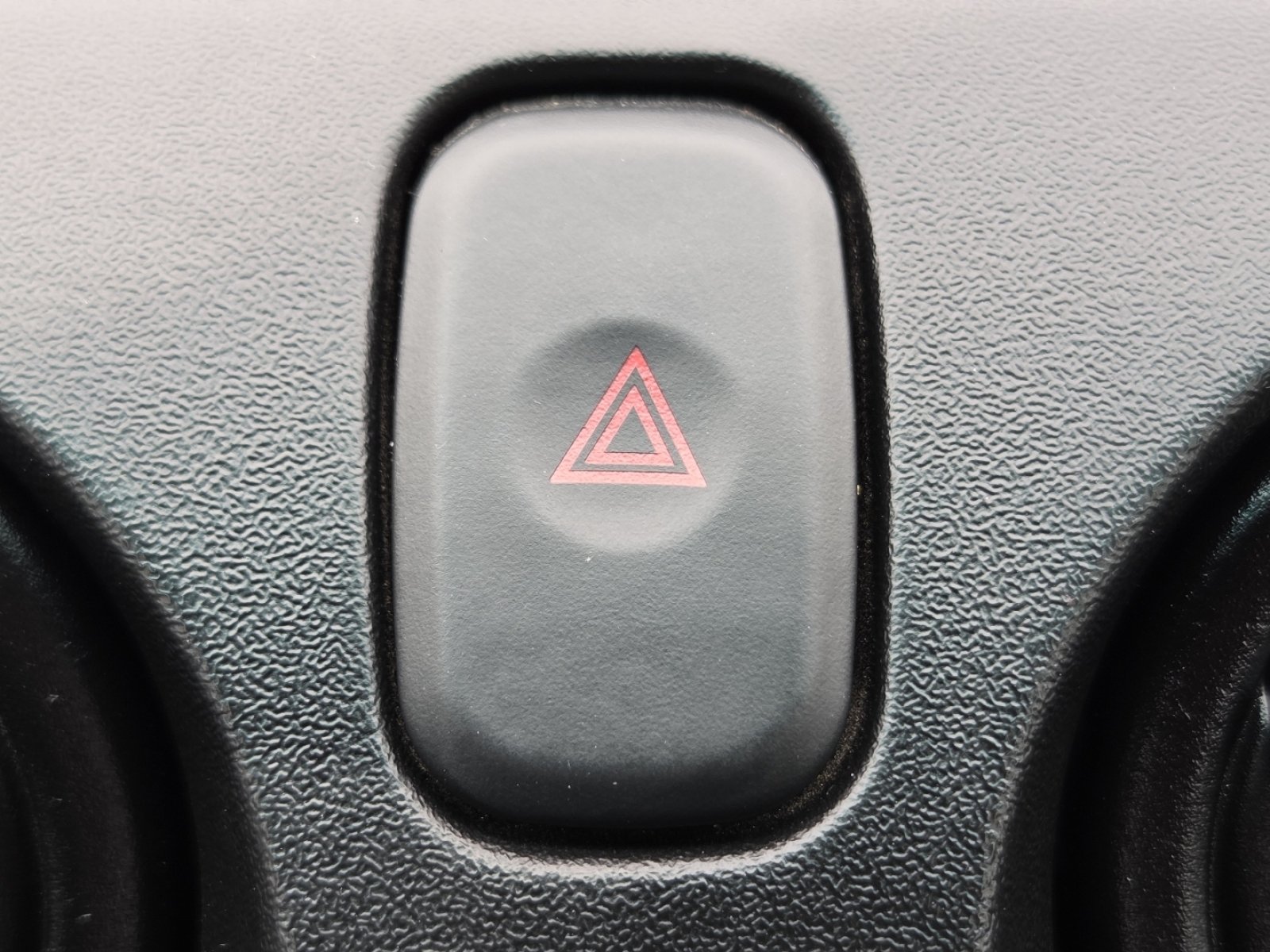Used 2001 Mitsubishi Eclipse GT FWD image 12