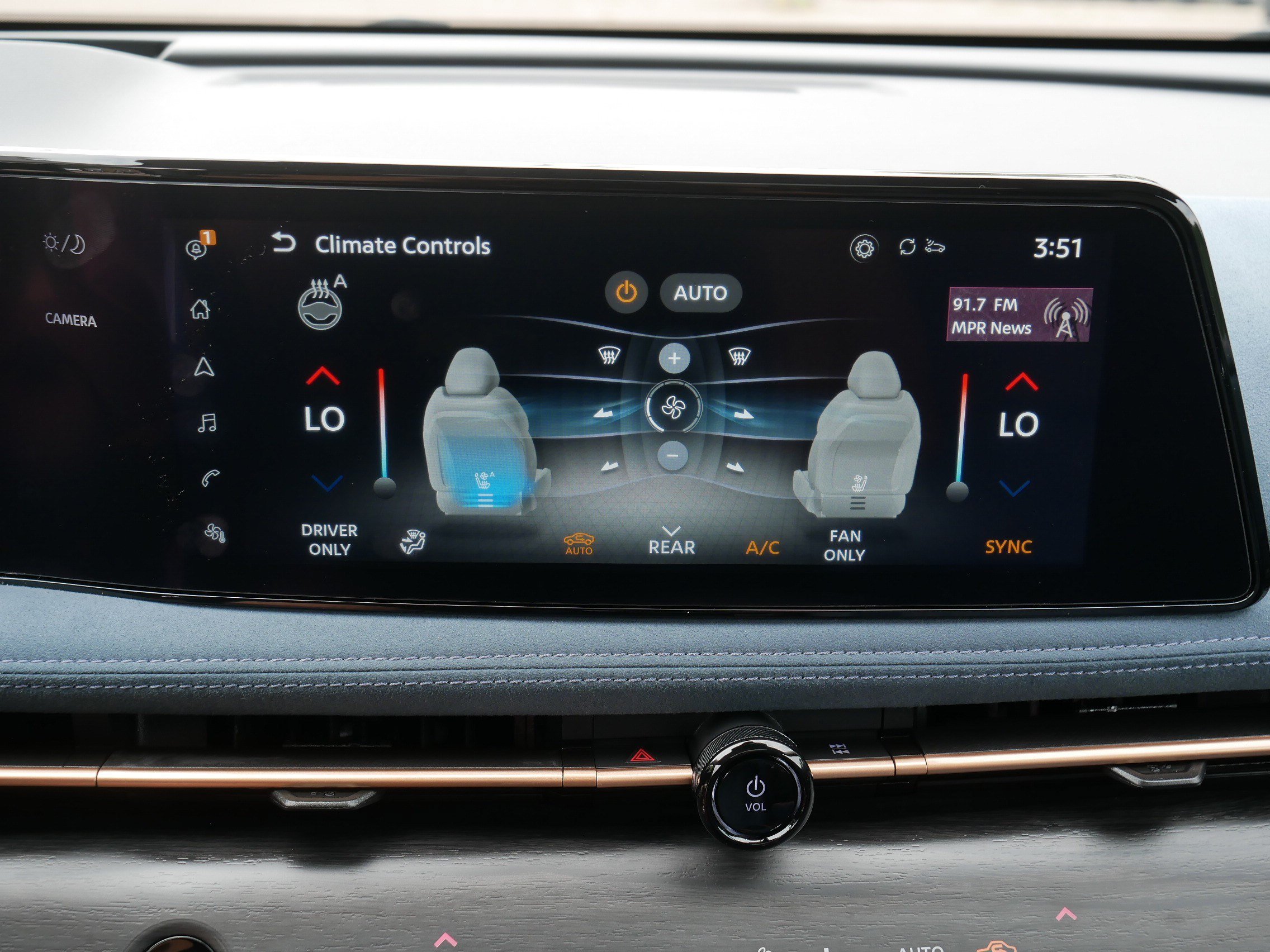 Certified 2024 Nissan Ariya AWD image 23