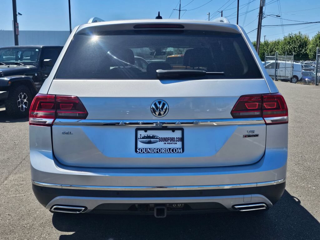 Used 2018 Volkswagen Atlas SEL AWD/4WD image 4