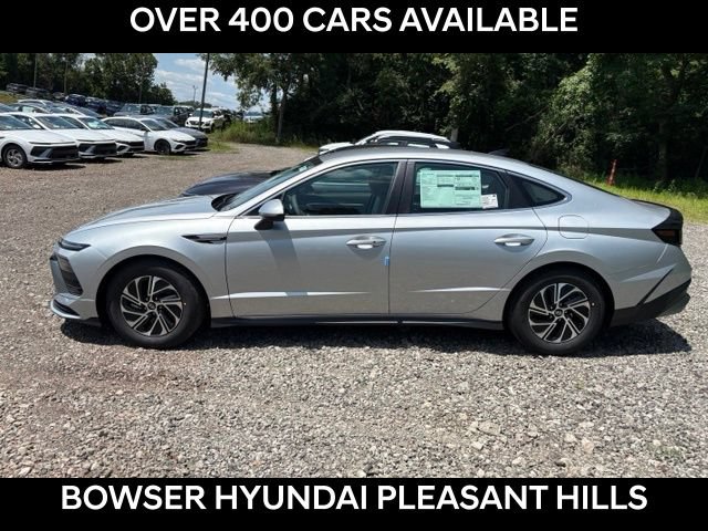 New 2026 Hyundai Sonata Blue FWD image 2