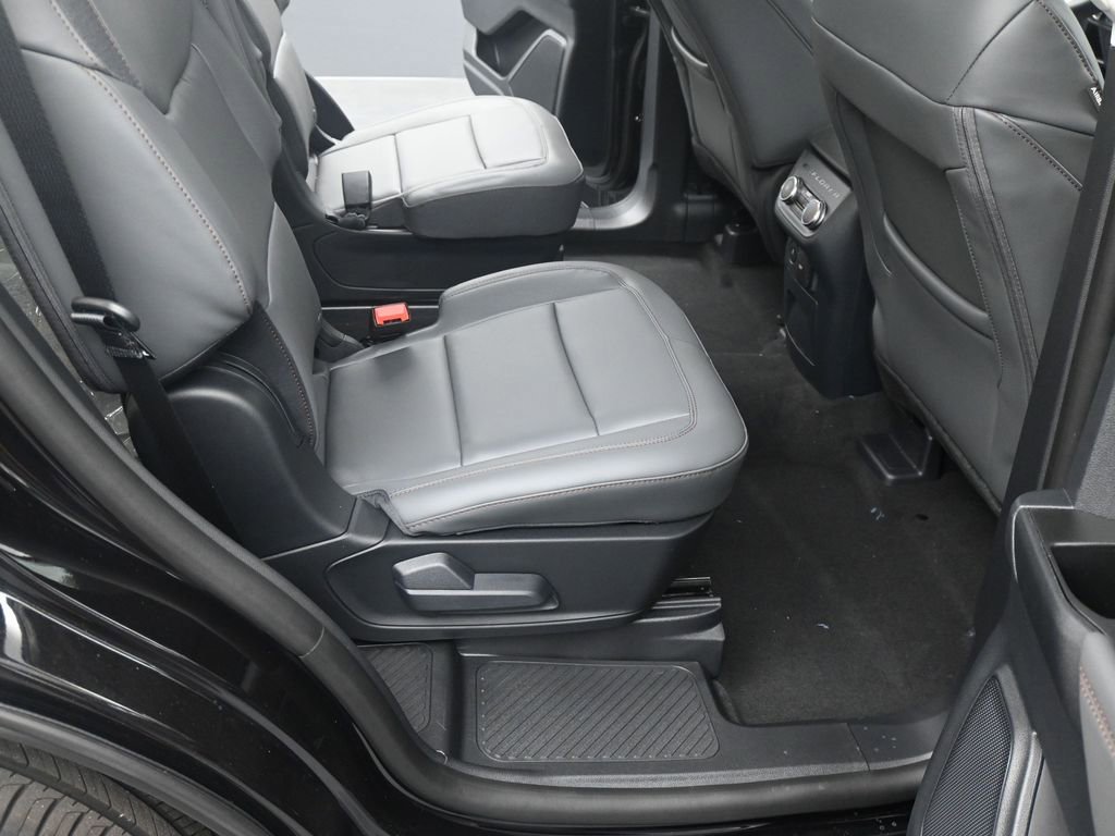 New 2026 Ford Explorer Active w/ Active Comfort Package image 14