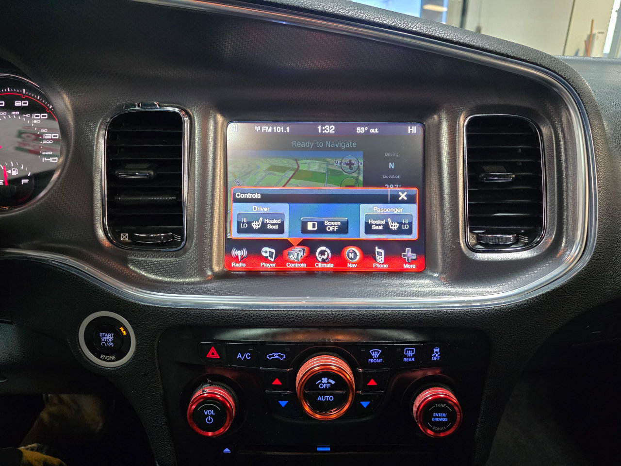 Used 2014 Dodge Charger SXT image 33