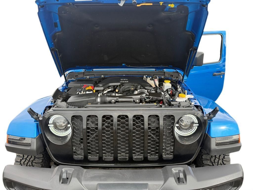 Used 2021 Jeep Gladiator Willys AWD/4WD image 18