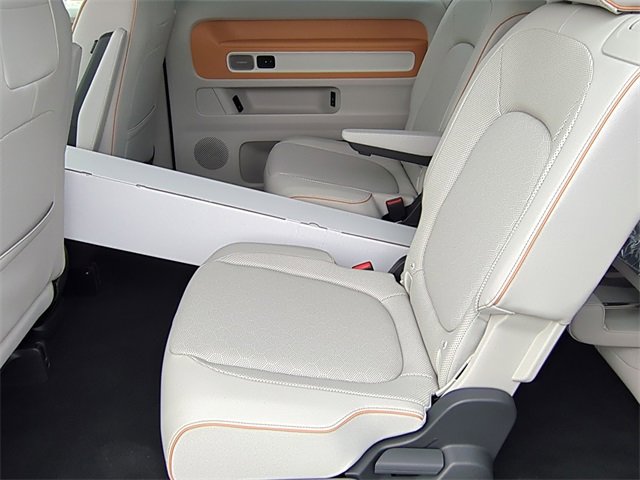 New 2025 Volkswagen ID. Buzz 1st Edition image 17