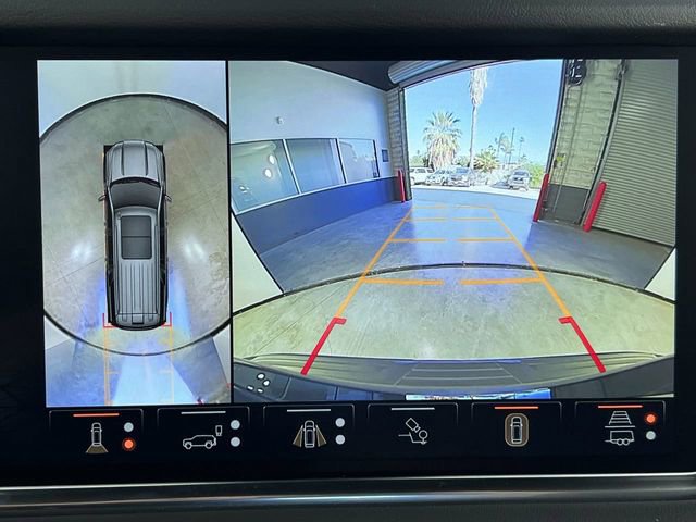 Used 2024 GMC Yukon Denali w/ Denali Reserve Package image 15