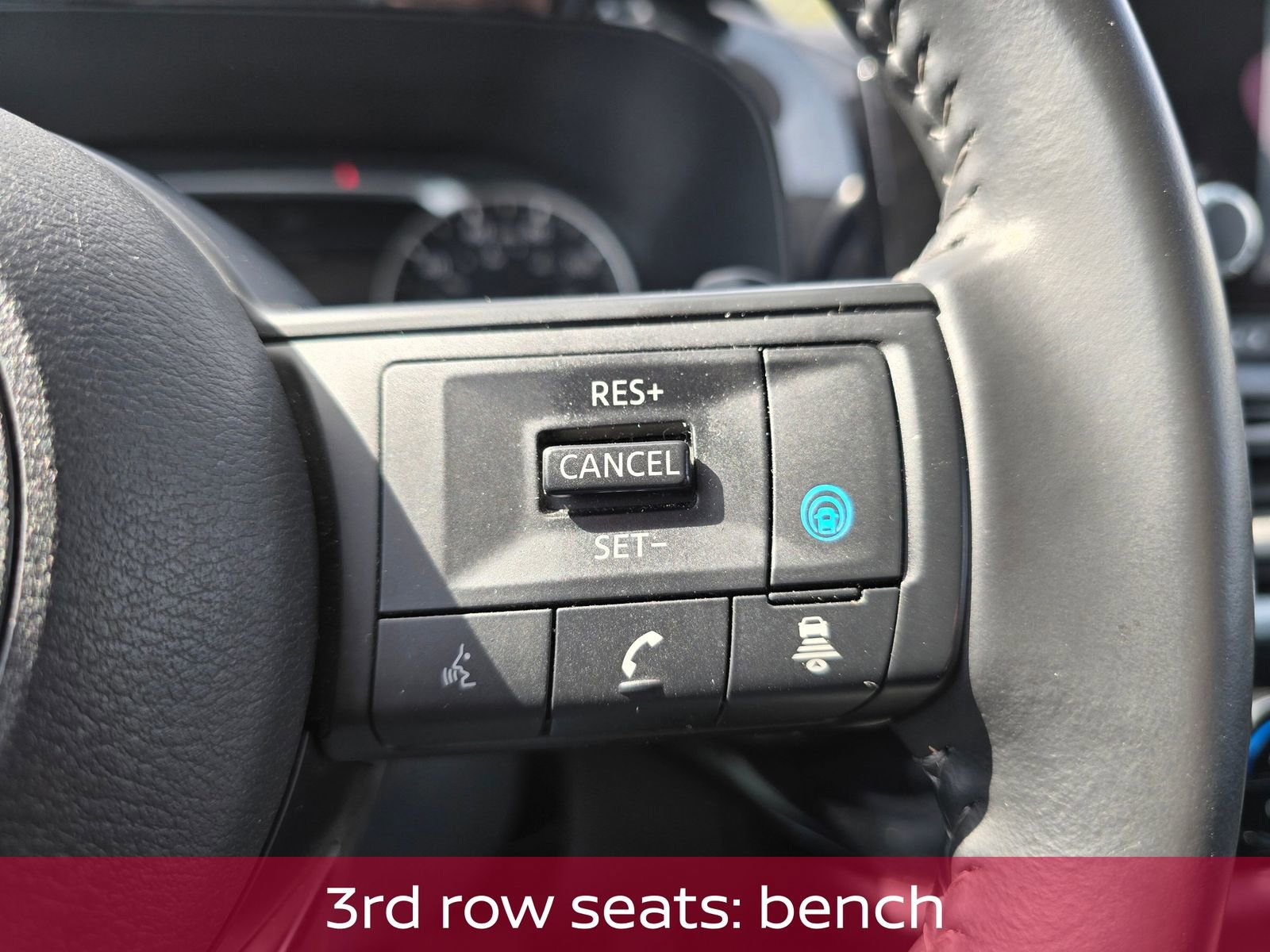 Used 2025 Nissan Pathfinder SV AWD/4WD image 22