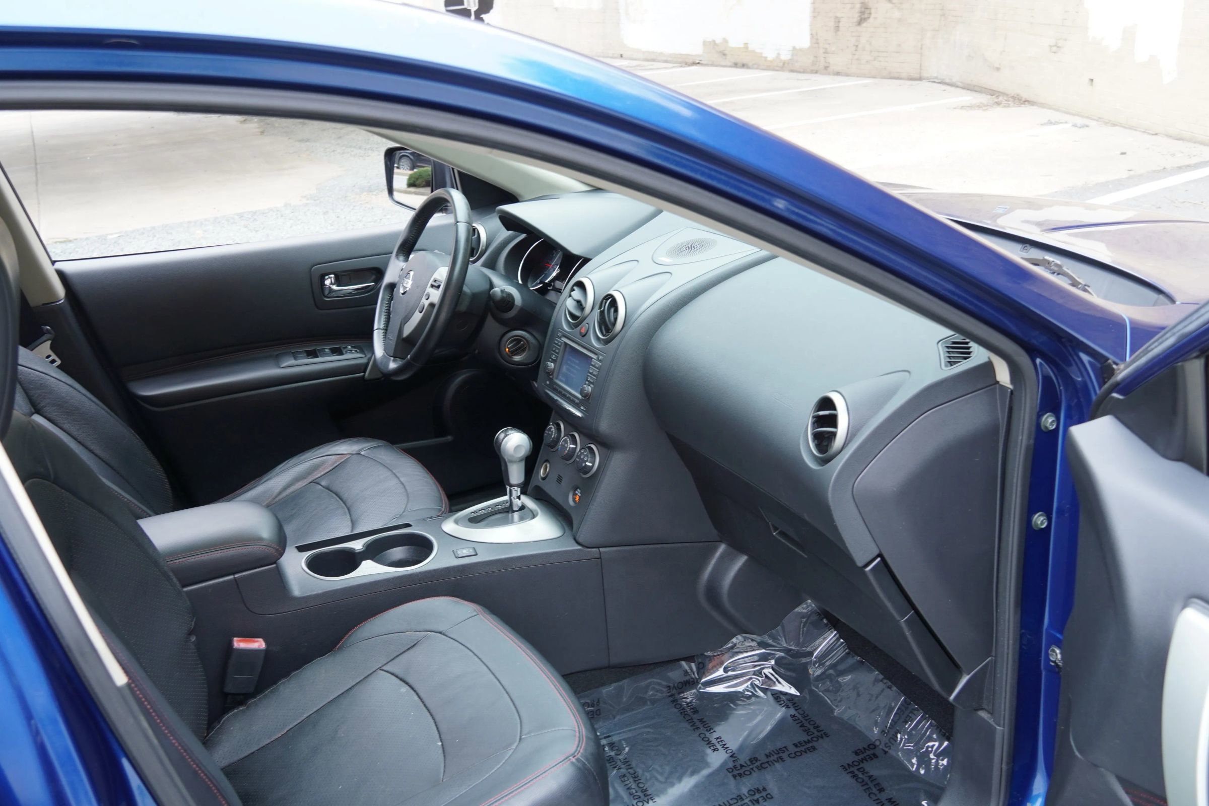 Used 2011 Nissan Rogue SV w/ SL Pkg image 31