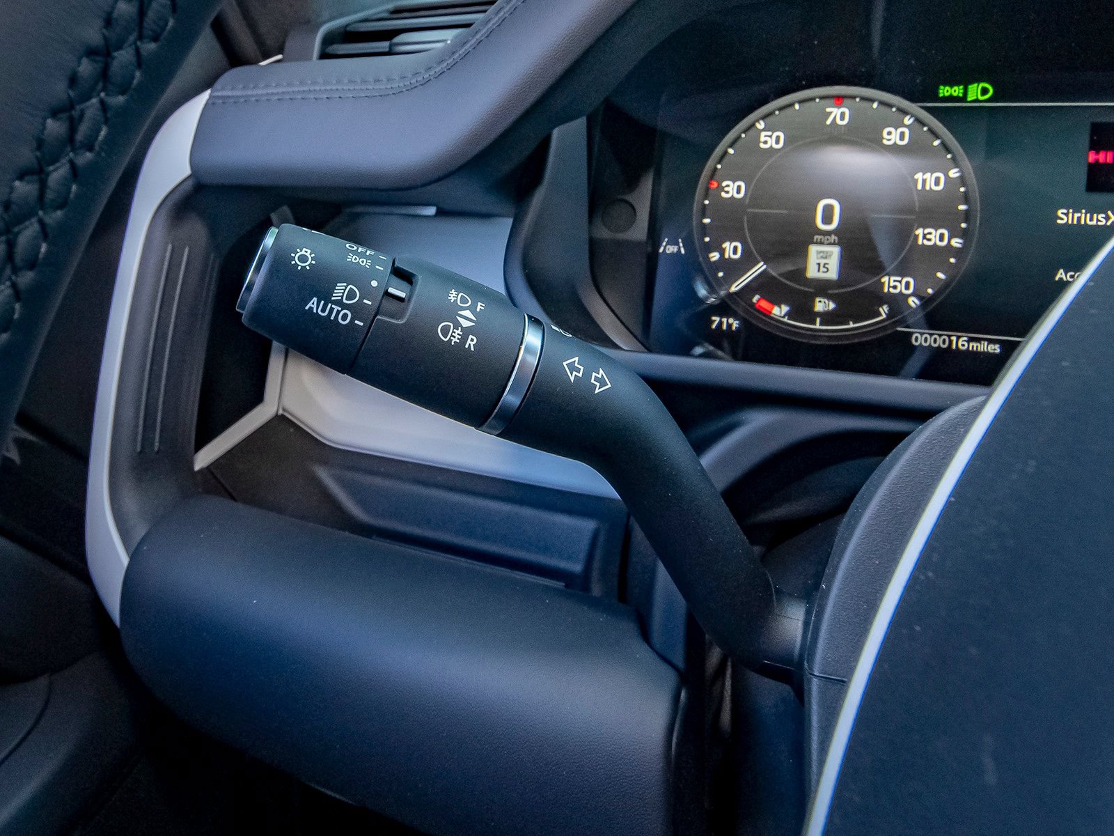 New 2026 Land Rover Defender 110 X-Dynamic SE AWD/4WD image 21