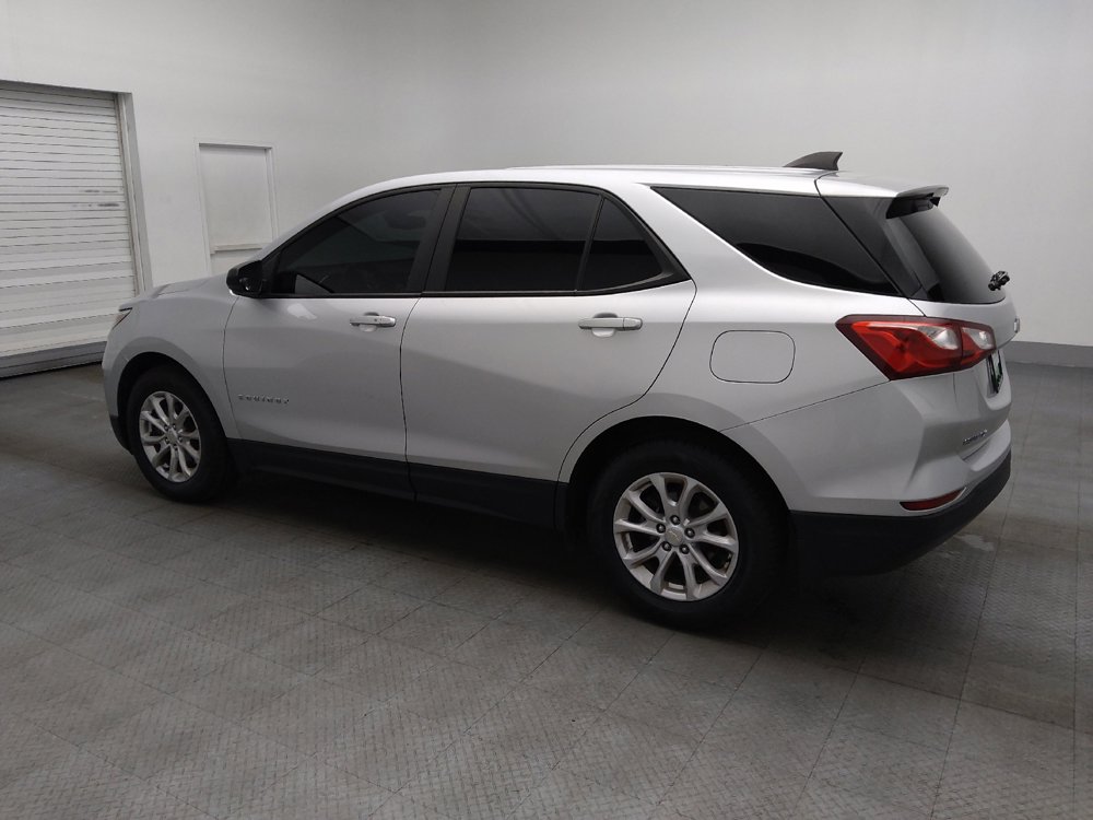 Used 2020 Chevrolet Equinox LS w/ LS Convenience Package image 3