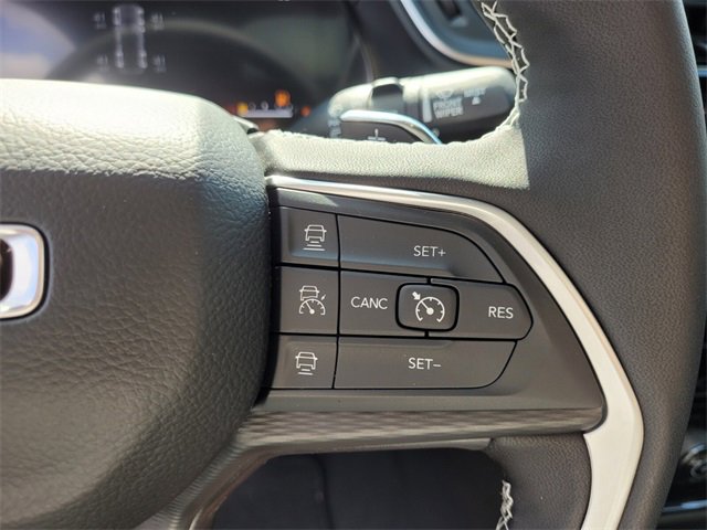 New 2025 Jeep Grand Cherokee Laredo image 31