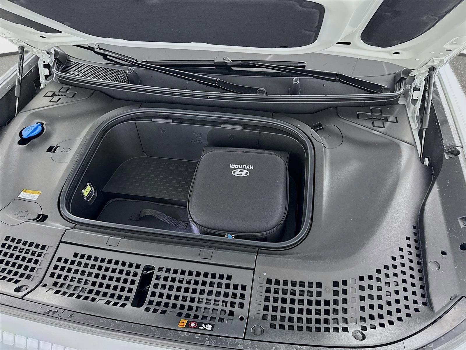 New 2026 Hyundai Ioniq 9 SEL image 30