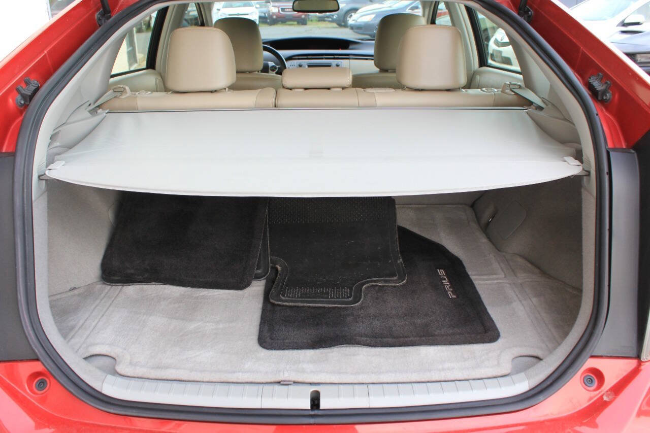 Used 2014 Toyota Prius Four FWD image 15
