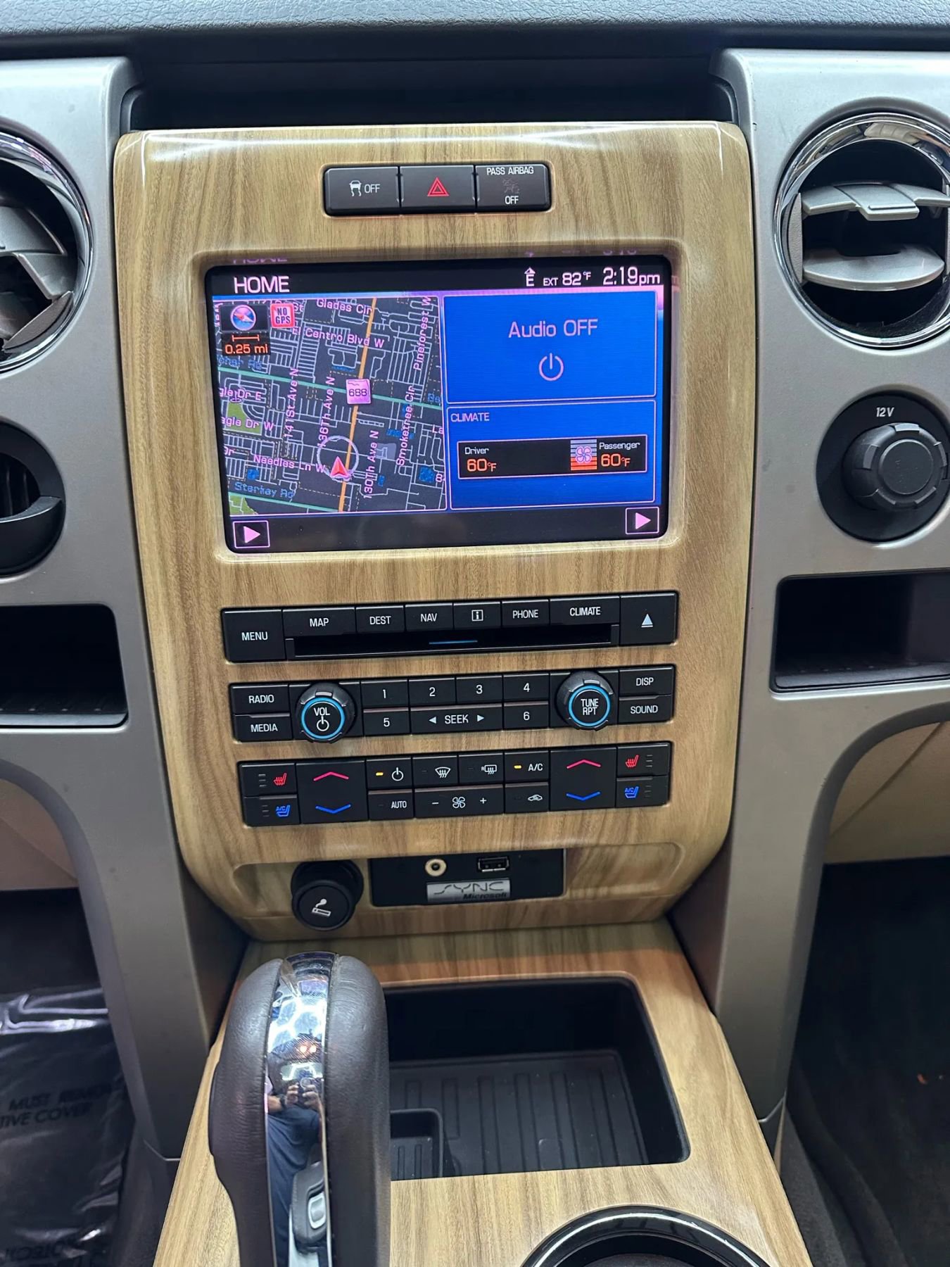 Used 2011 Ford F150 Lariat RWD image 16