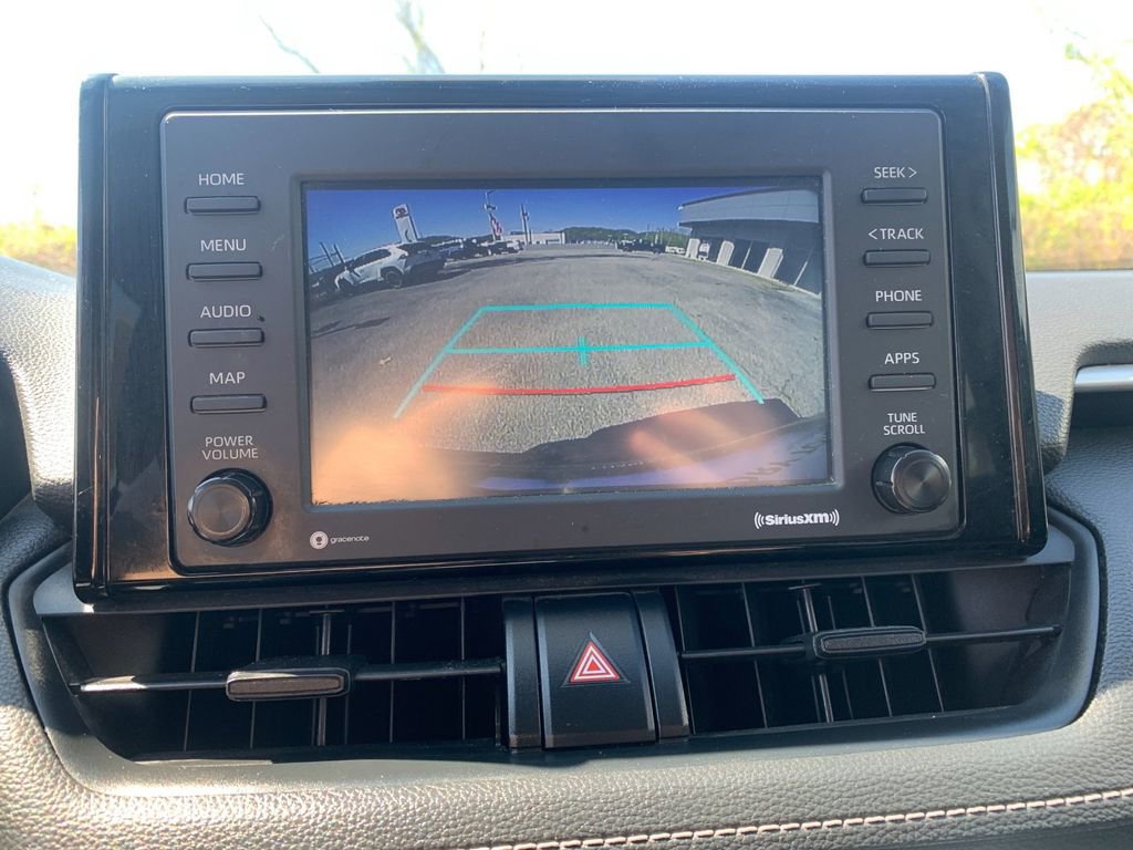 Used 2021 Toyota RAV4 LE image 23