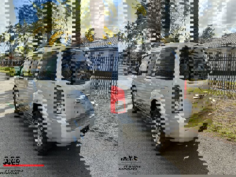 Used 2012 Nissan Pathfinder SV image 11