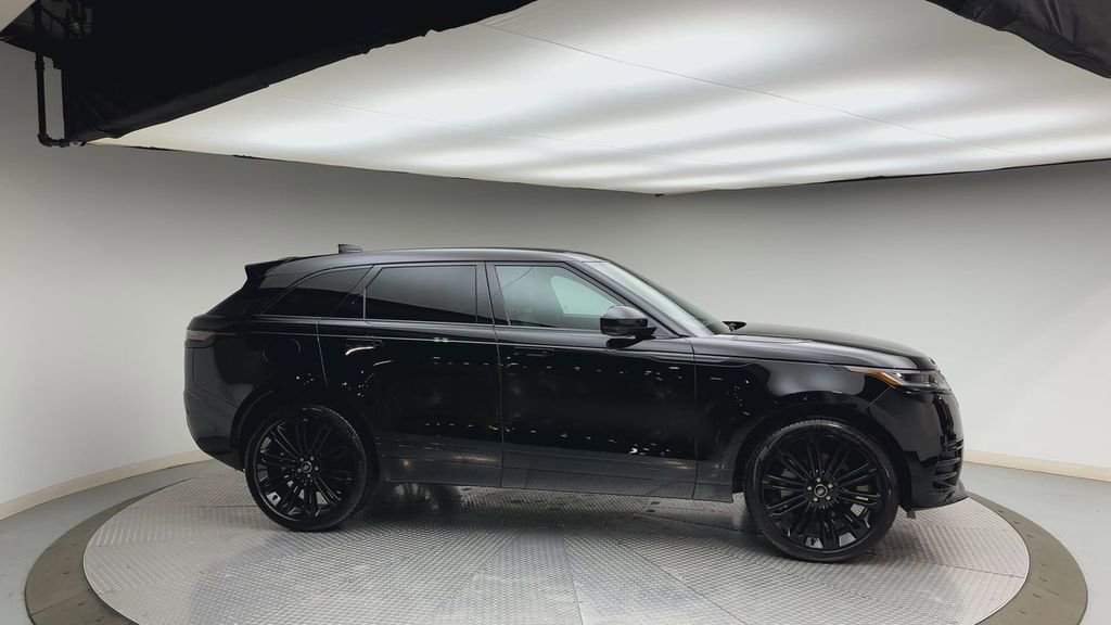 Certified 2026 Land Rover Range Rover Velar Dynamic SE AWD/4WD image 9