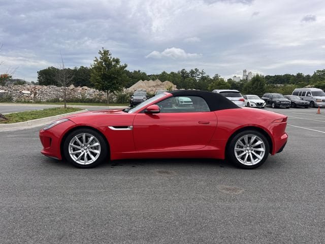 Used 2014 Jaguar F-TYPE Convertible RWD image 2