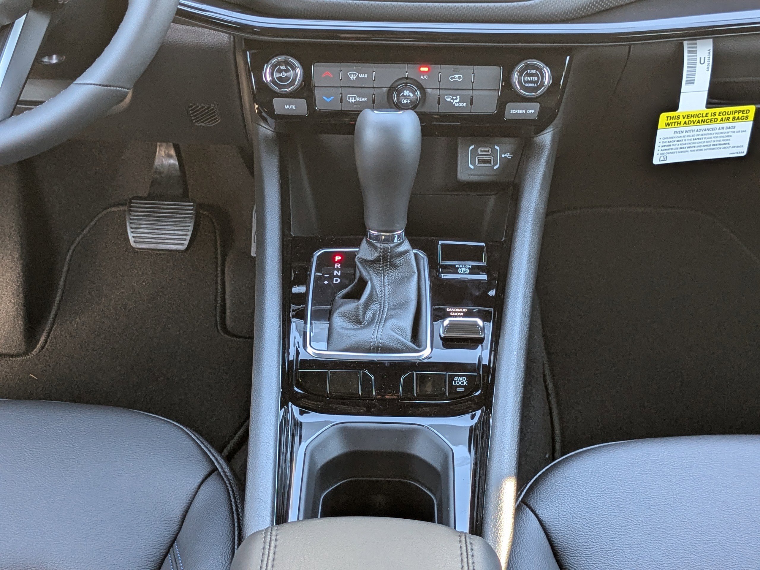 New 2026 Jeep Compass Latitude image 18