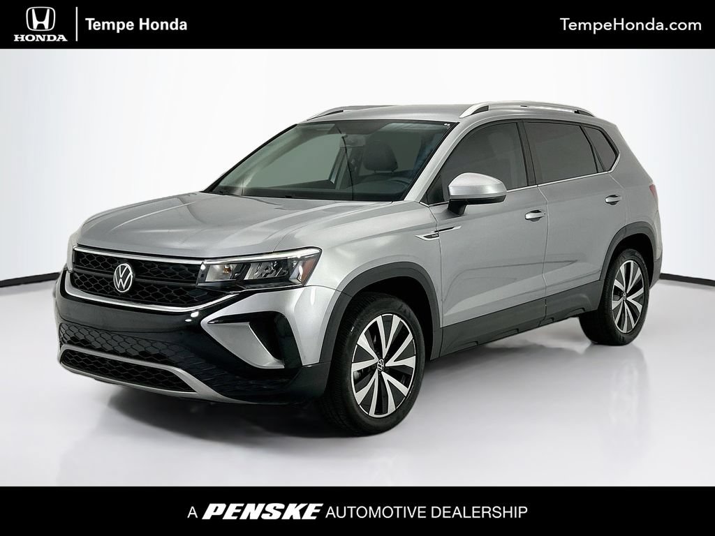Used 2022 Volkswagen Taos SE FWD image 1