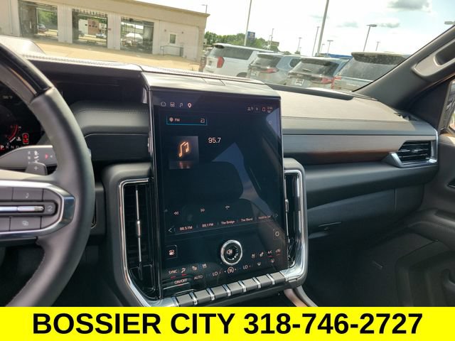 New 2026 GMC Yukon Denali w/ Denali Reserve Package AWD/4WD image 16