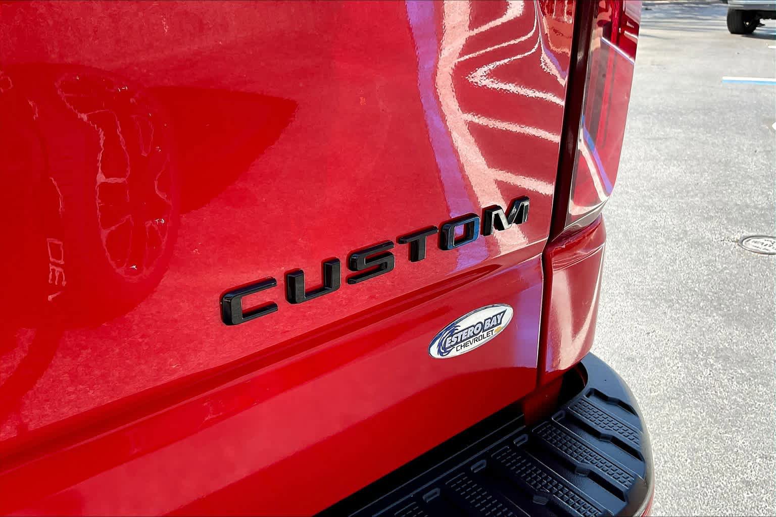 Used 2020 Chevrolet Silverado 1500 Custom w/ Custom Value Package AWD/4WD image 9