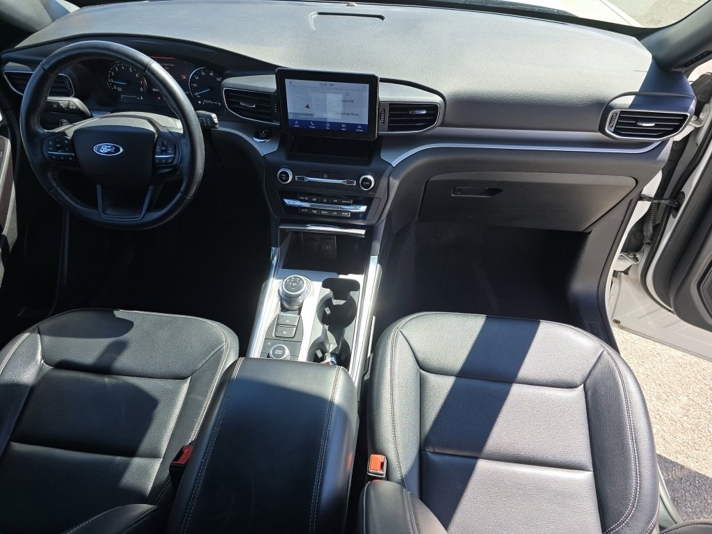 Used 2020 Ford Explorer XLT w/ Equipment Group 202A image 27